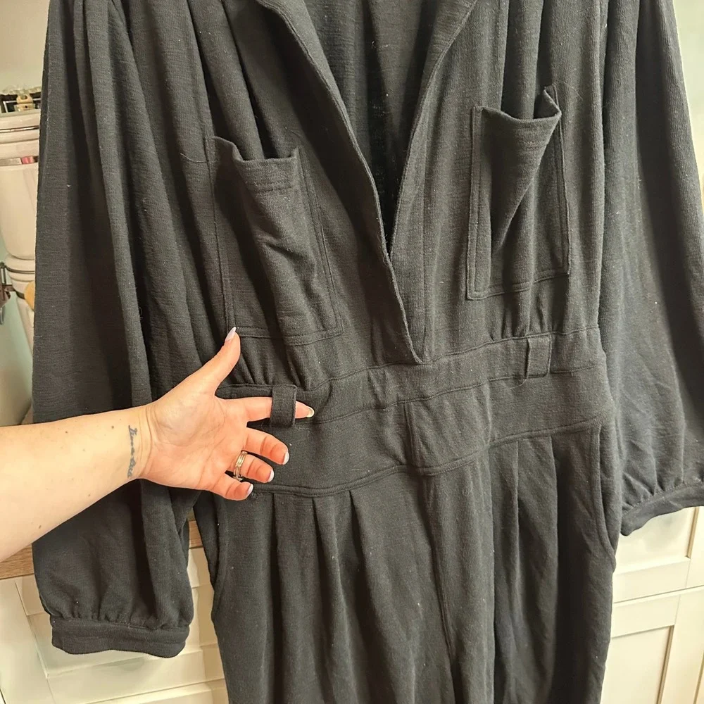 Free People Beach Faye Jumpsuit Womens L Black Long Sleeve Utility Relaxed Boho - Picture 11 of 16